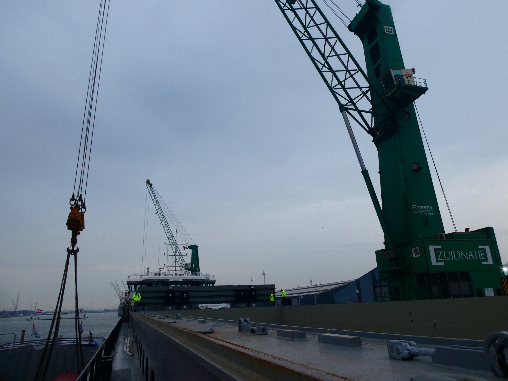 Project Cargo Forwarding | Heavy Lift & Breakbulk For oversized, heavy lift and breakbulk cargo, Bentri coordinates permits, documentation and handling with trusted partners and tracked milestones.